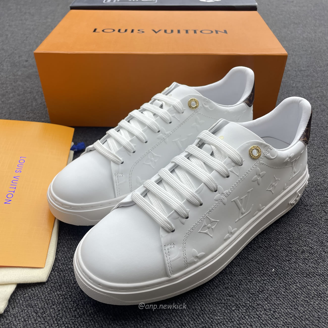 Louis Vuitton Time Out Debossed Monogram Leather White (8) - newkick.cc